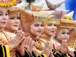 Opini | Menggugat Perlindungan Perempuan Minang ; Ketika Tanah & Adat Kehilangan Makna